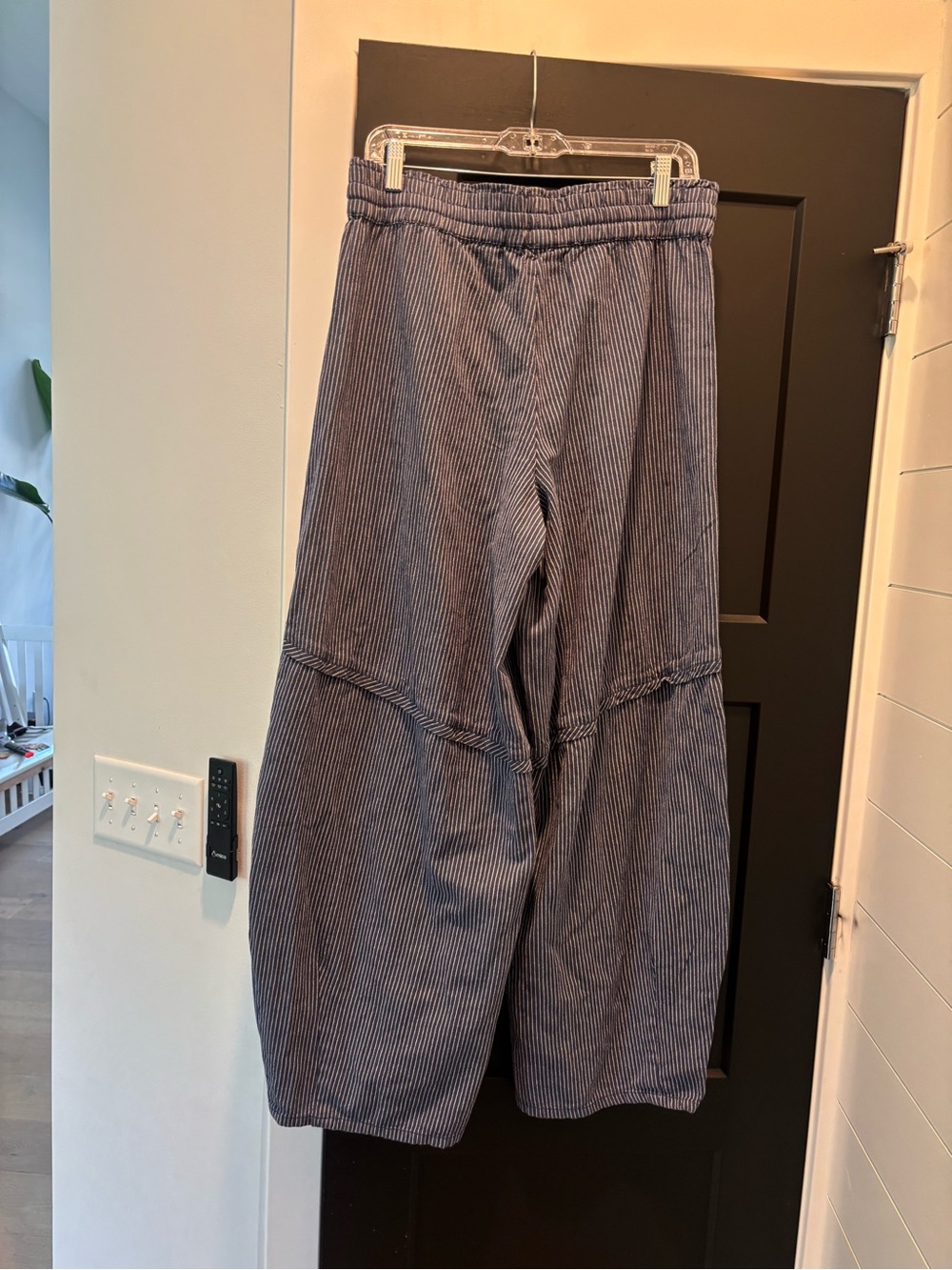 Free People Something Good Pull On Barrel Pants Large Navy Combo NWT Wide Leg - Picture 8 of 11